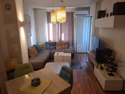 Labudovo Brdo | 4zida.rs