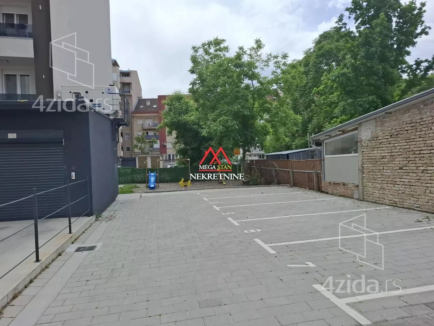 Dvoiposoban stan | 4zida