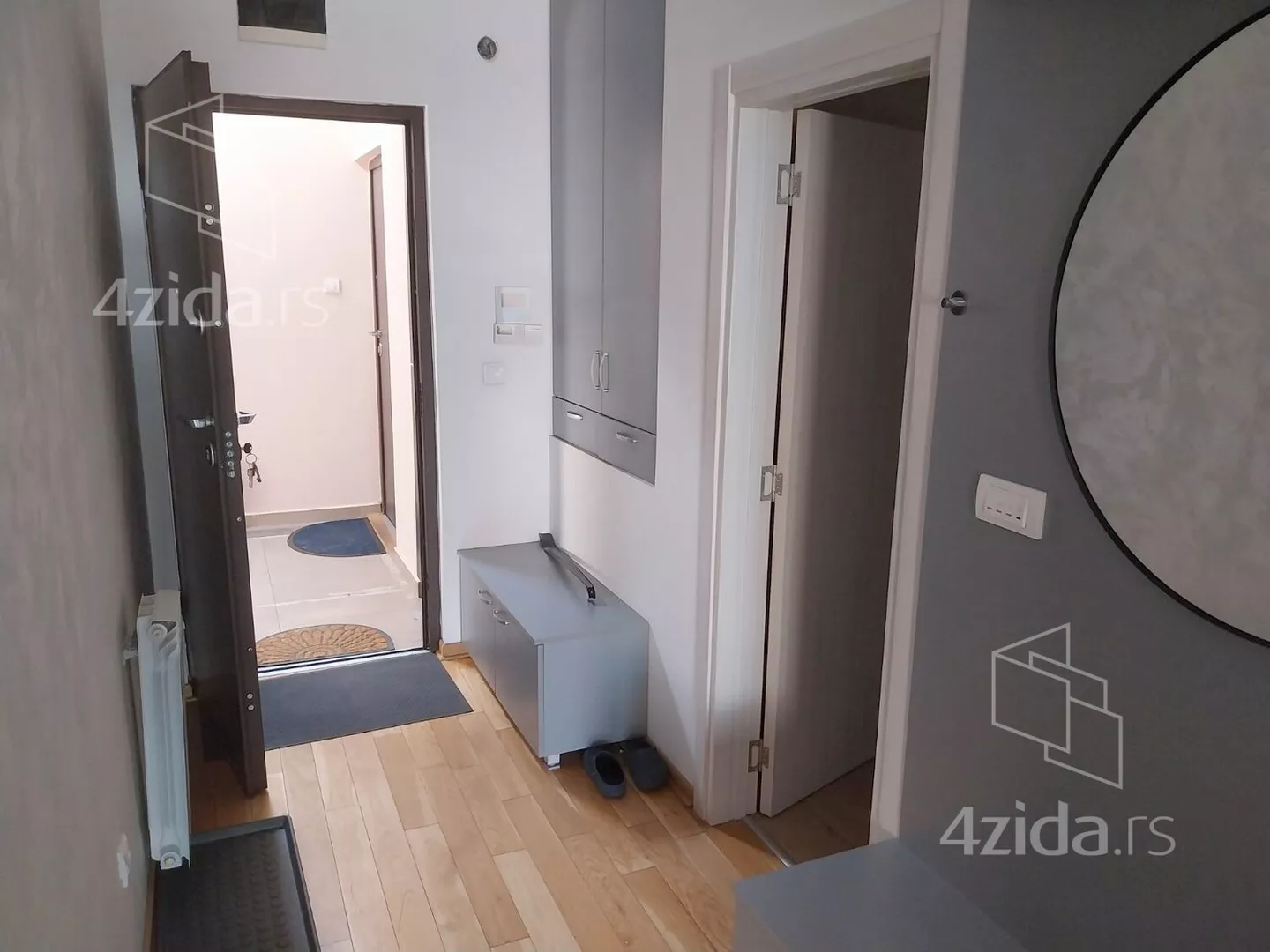 Troiposoban stan | 4zida
