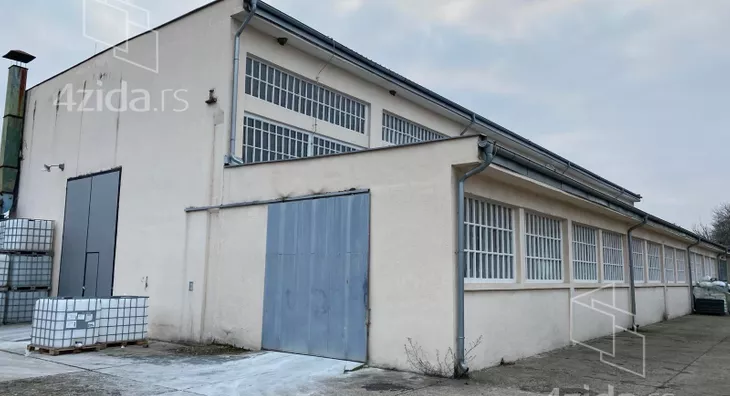 Poslovna zgrada | 4zida