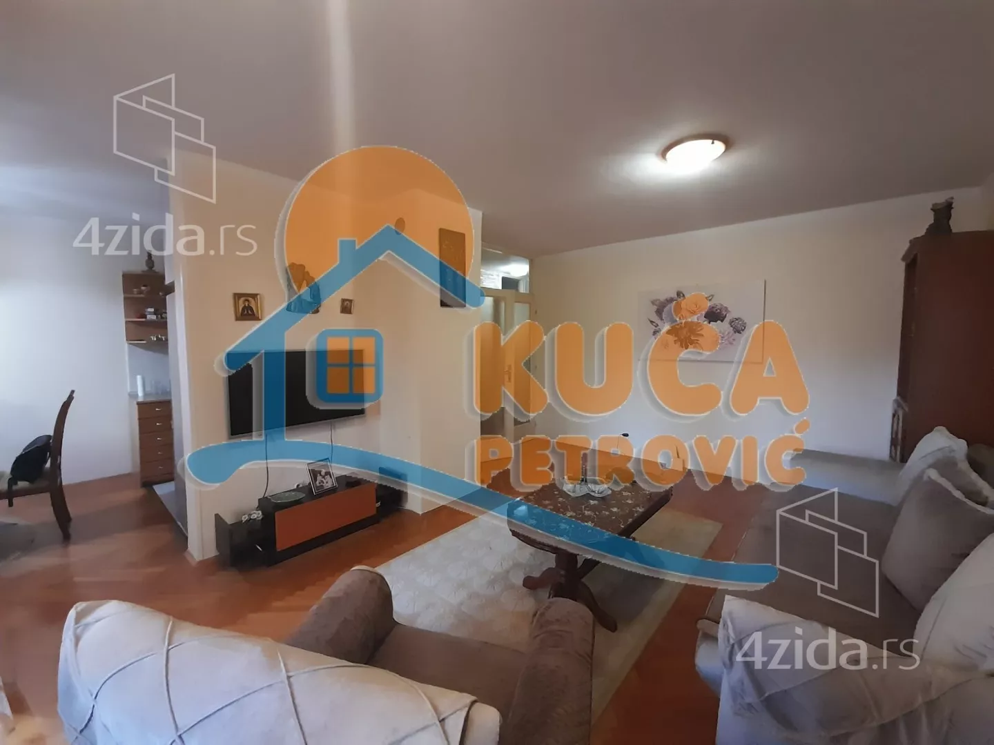 Troiposoban stan | 4zida