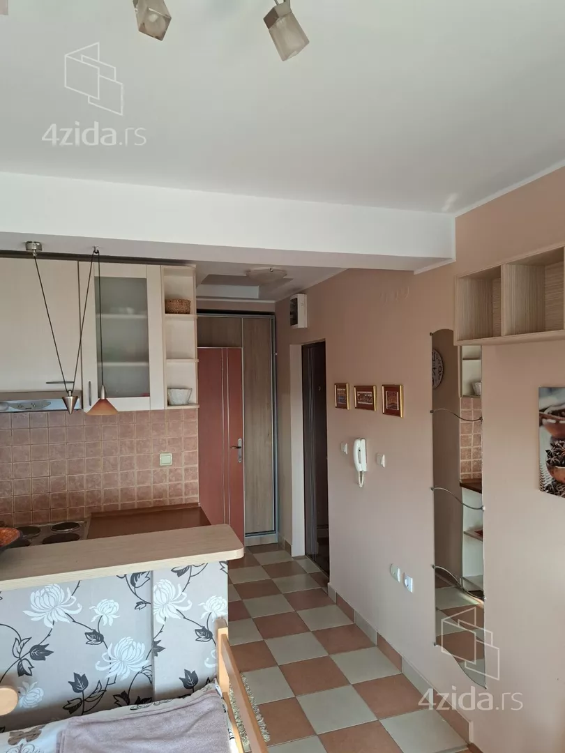 Garsonjera | 4zida