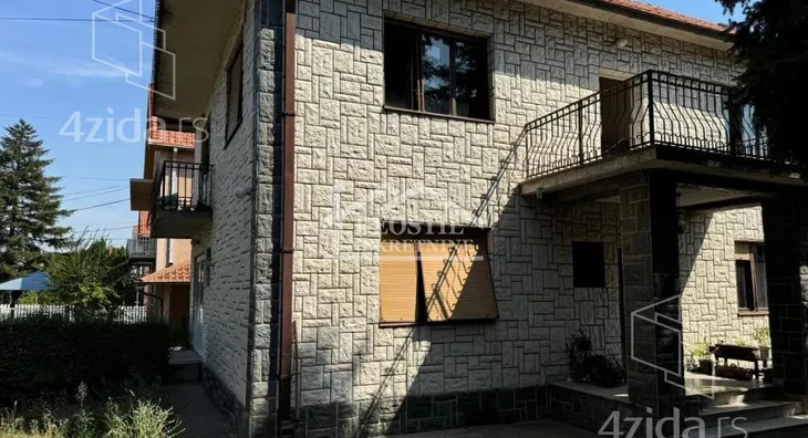 Kuća | 4zida