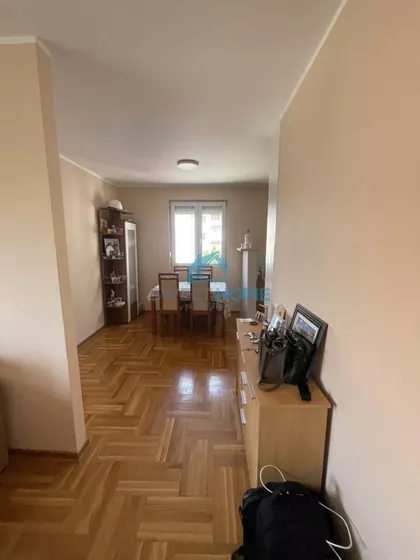 Mitrovdanska | 4zida.rs