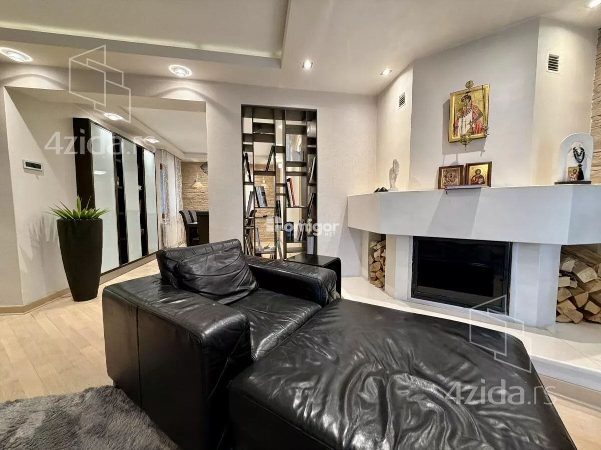 Petosoban stan | 4zida