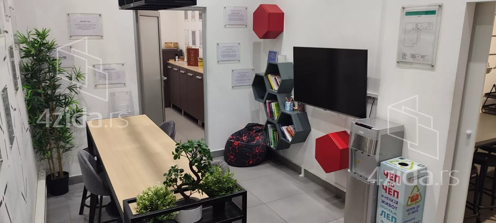 Poslovni prostor | 4zida