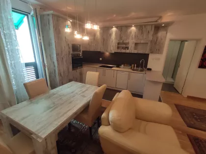 Gospodara Vučića | 4zida.rs