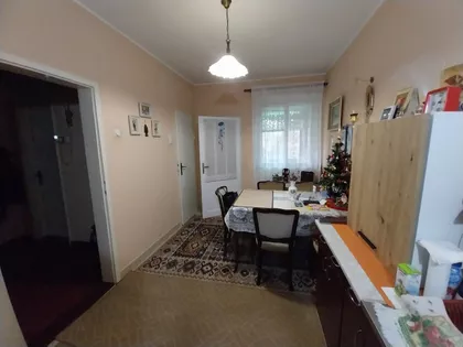 Kertvaroš | 4zida.rs