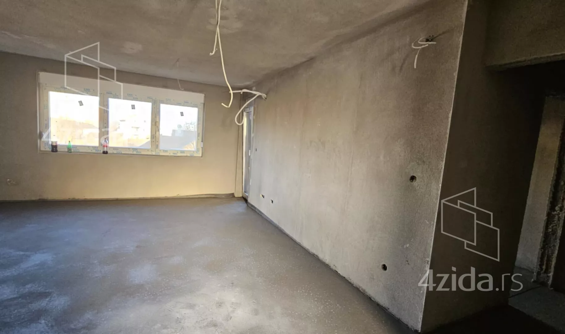 Jednoiposoban stan | 4zida