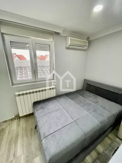 Slovenska | 4zida.rs