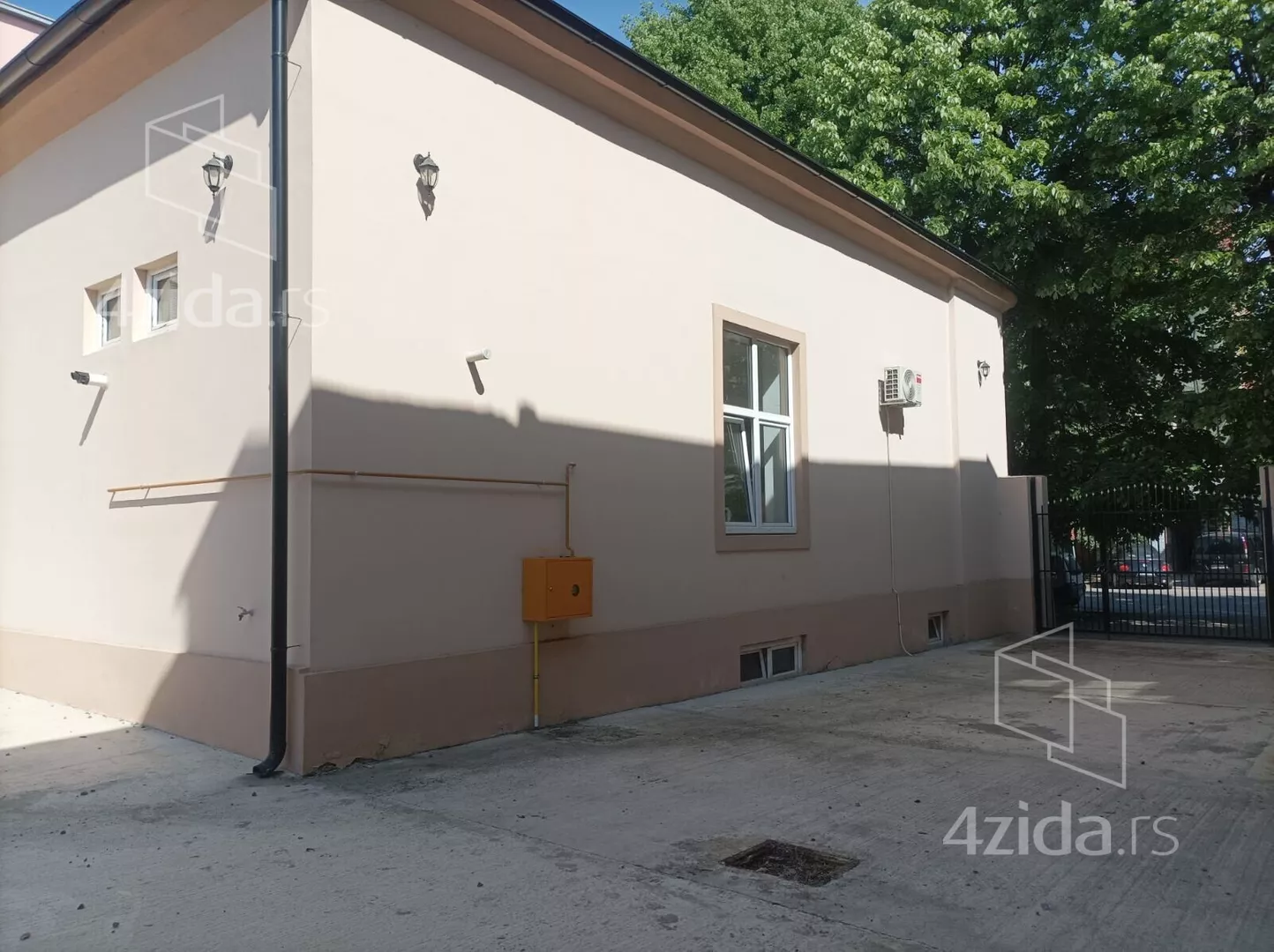 Poslovni prostor | 4zida