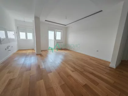 Podbara | 4zida.rs