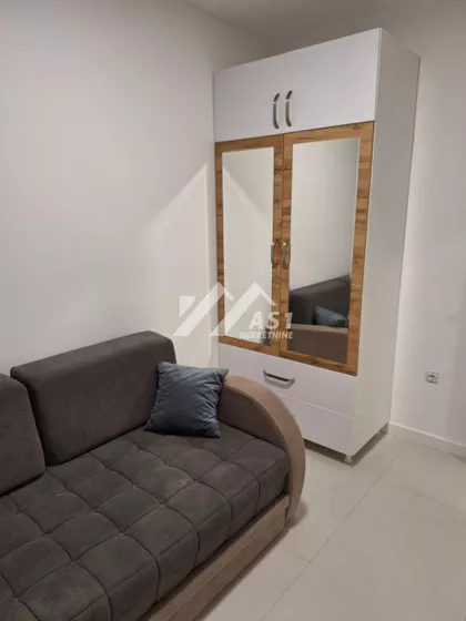 Cetinjska | 4zida.rs