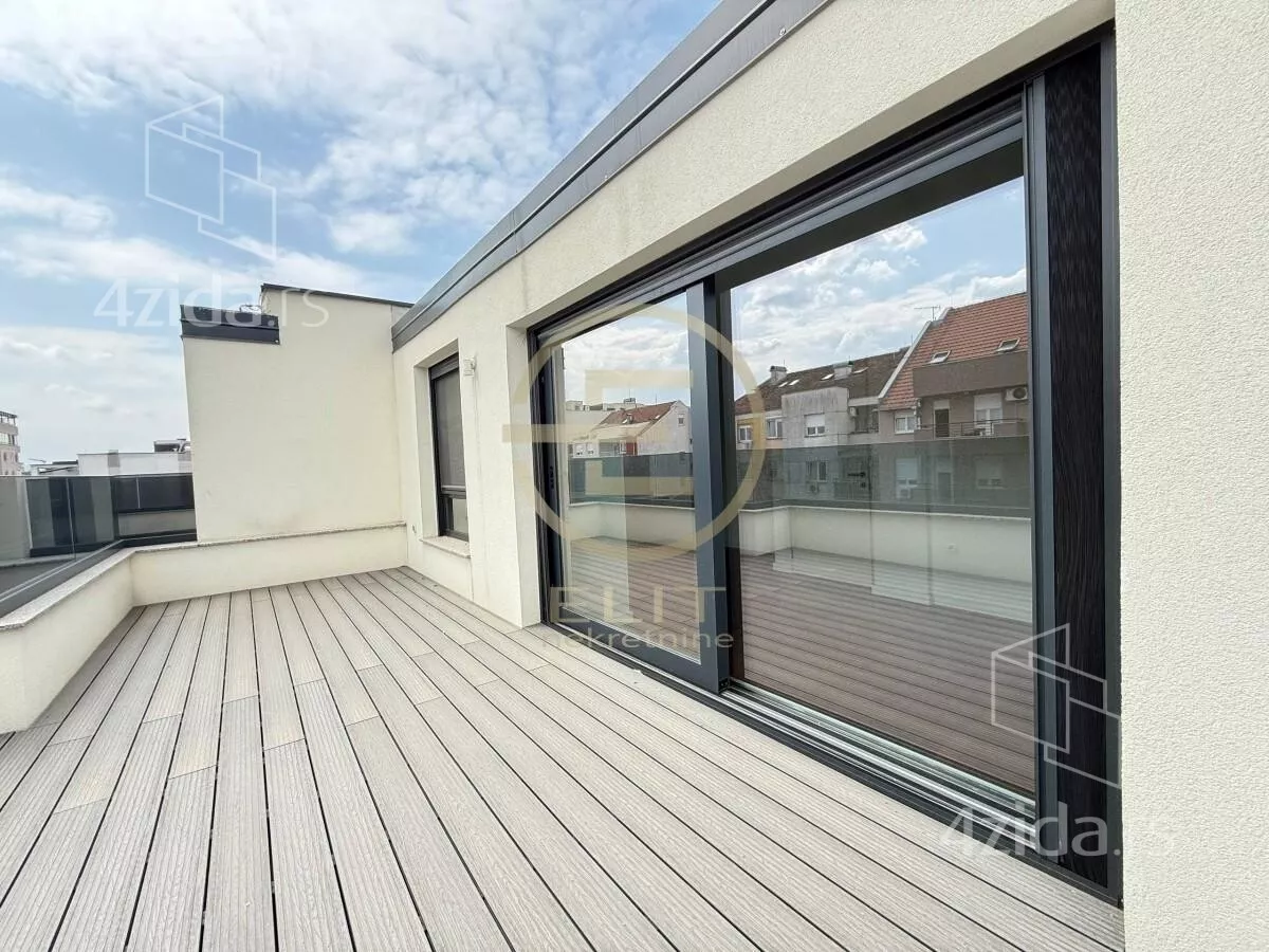 Šestosoban stan | 4zida