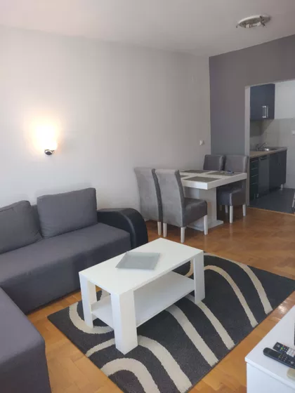 Dimitrija Tucovića 123 | 4zida.rs