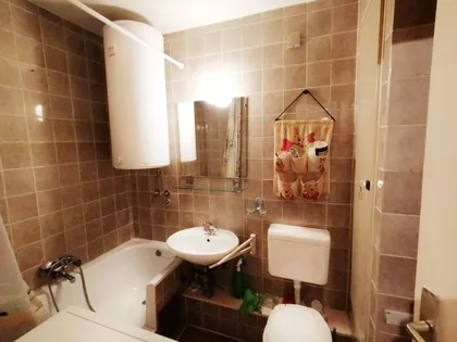 Radnih akcija 40b | 4zida.rs