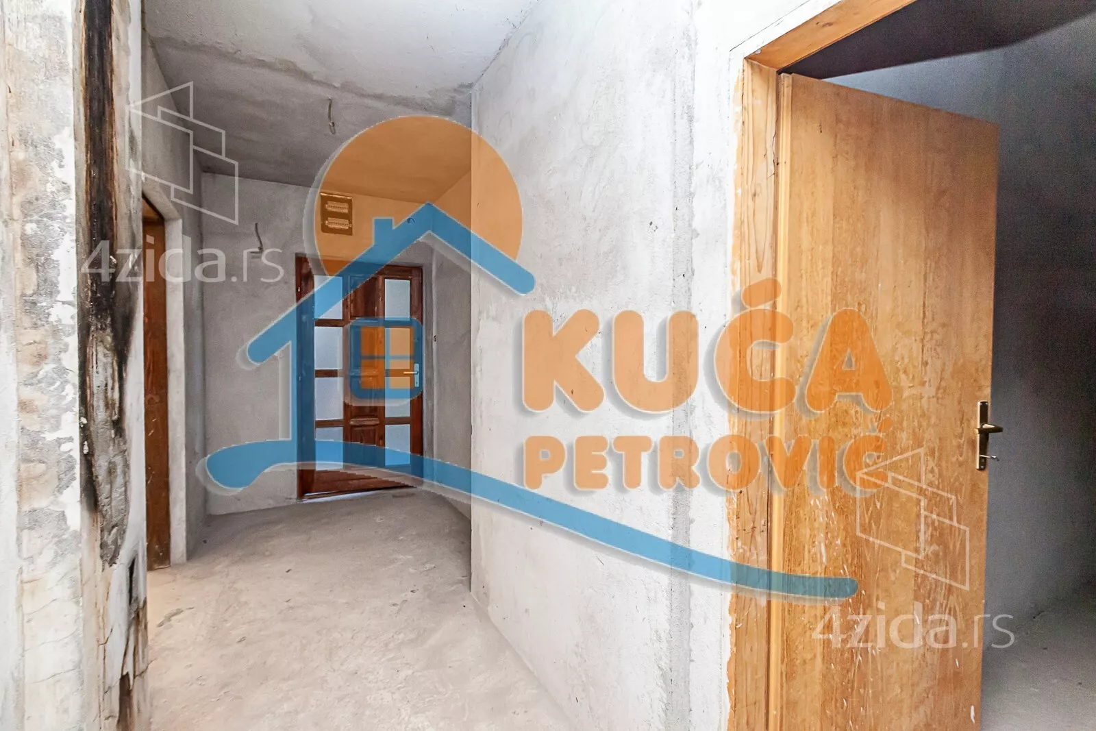 Lokal | 4zida