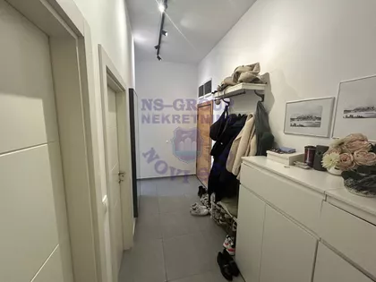 Cara Dušana | 4zida.rs