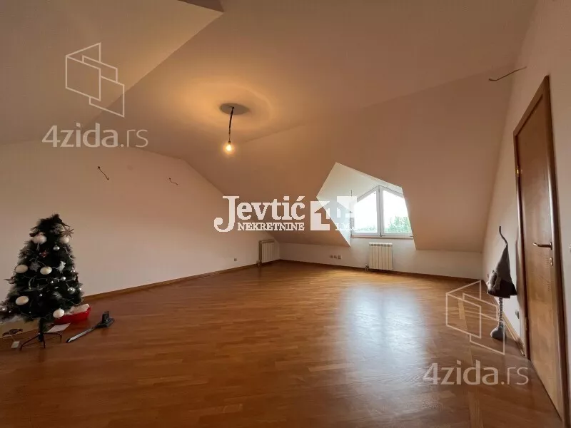 4-etažna kuća | 4zida