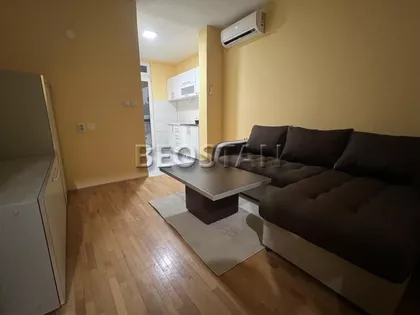 Paje Jovanovic | 4zida.rs