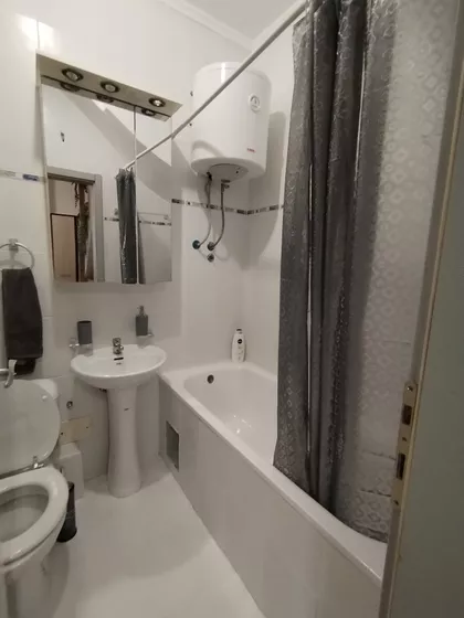 Železnička 9 | 4zida.rs