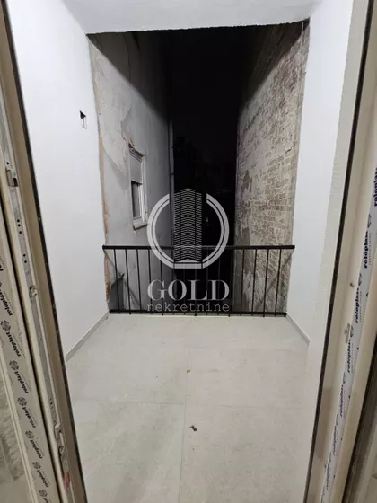 Petra Drapšina | 4zida.rs