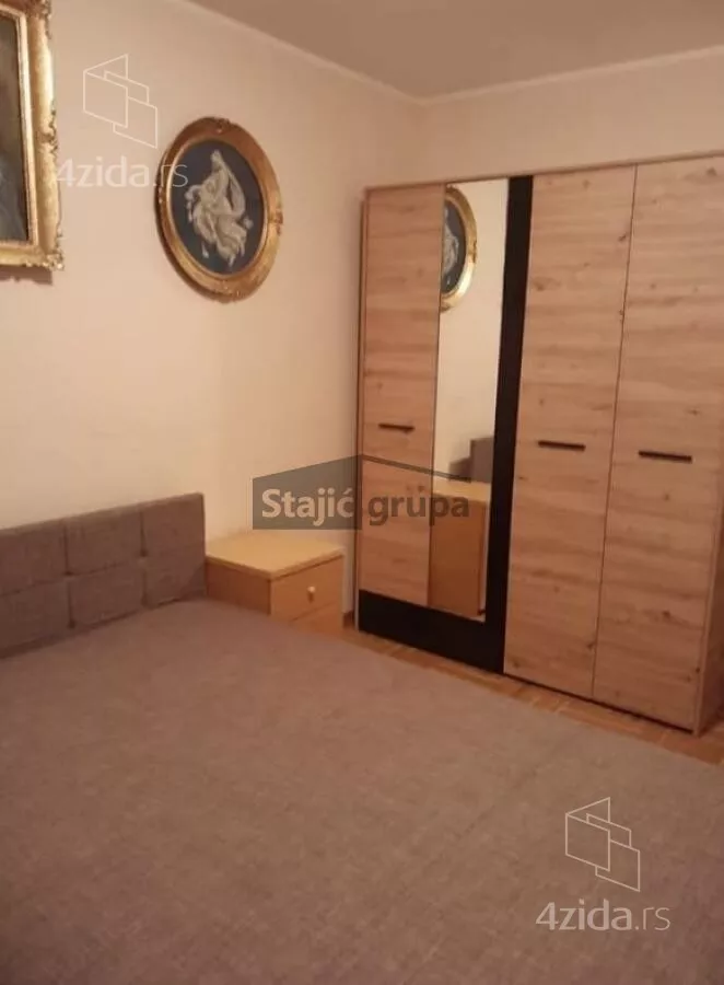 Četvoroiposoban stan | 4zida