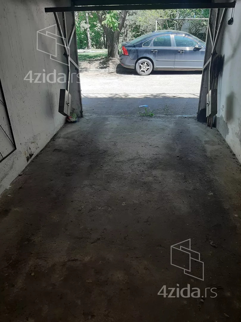 Garaža | 4zida