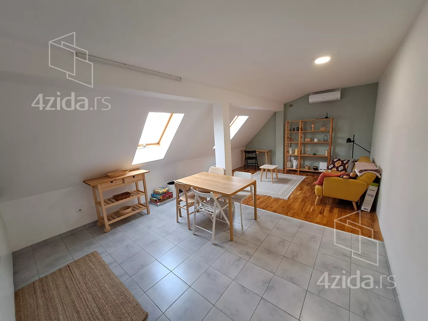 Jednoiposoban stan | 4zida