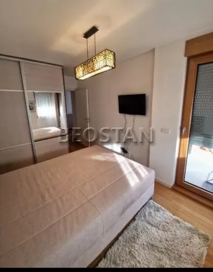 Urosa Martinovica | 4zida.rs