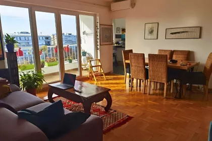 Ustanička | 4zida.rs