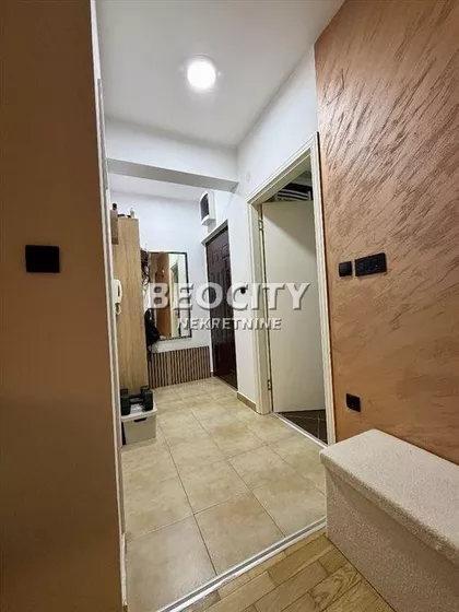 Mate Miloševića | 4zida.rs