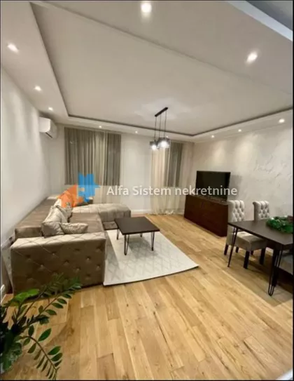 Crveni Krst Vračar | 4zida.rs