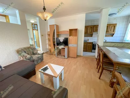 Milana Uzelca | 4zida.rs