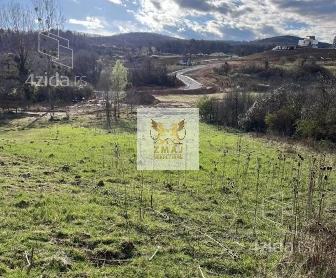Plac | 4zida