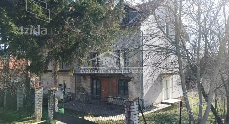 3-etažna kuća | 4zida