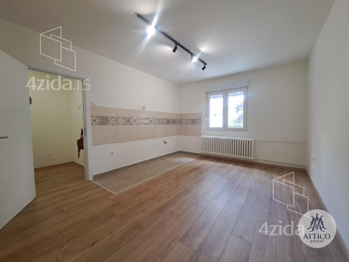 полуторакомнатная квартира на продажу, Бульвар Освобождения, 116.000€, 37m² — фото