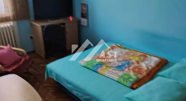 Četvoroiposoban stan | 4zida