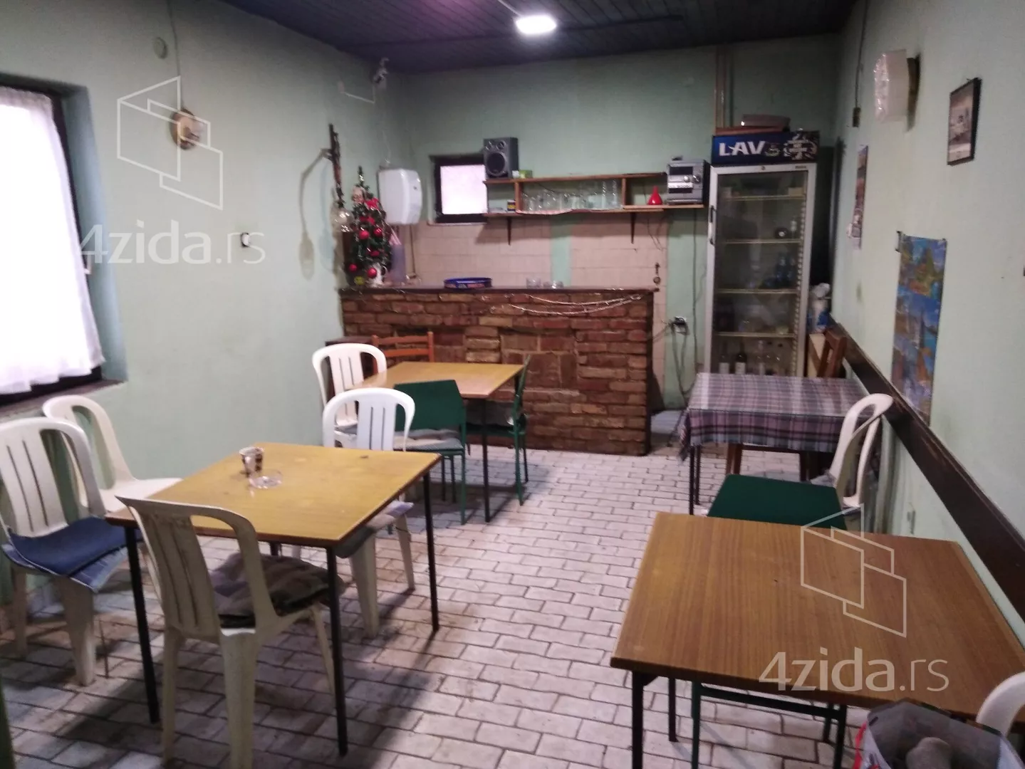 Lokal | 4zida