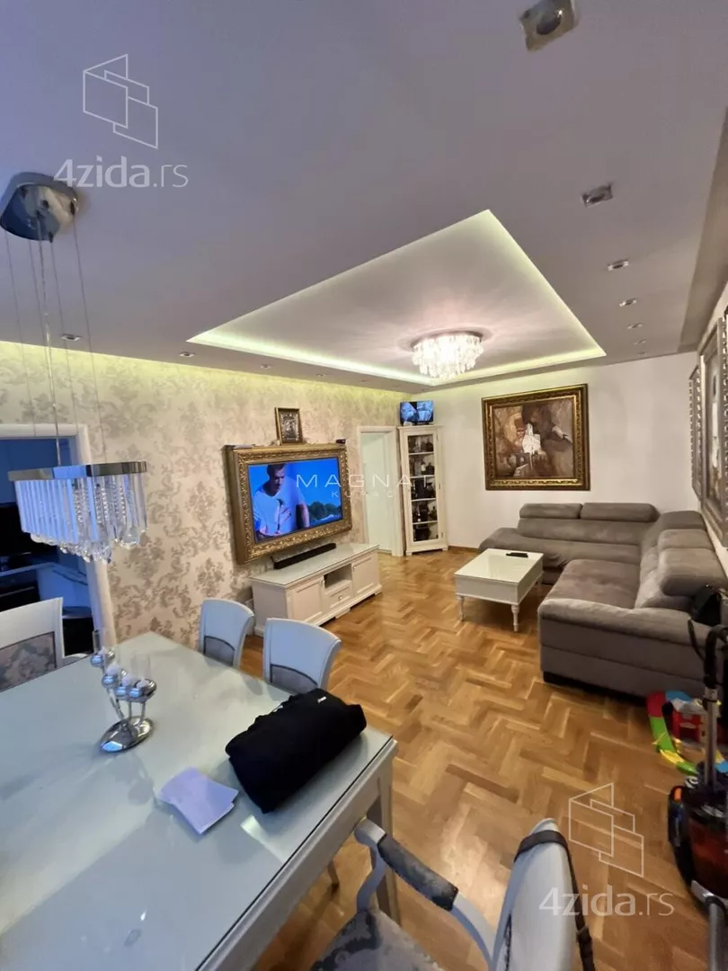 Troiposoban stan | 4zida