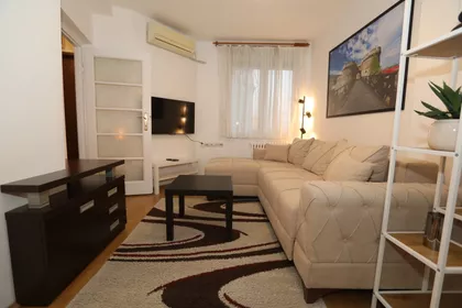 Majke Jevrosime | 4zida.rs