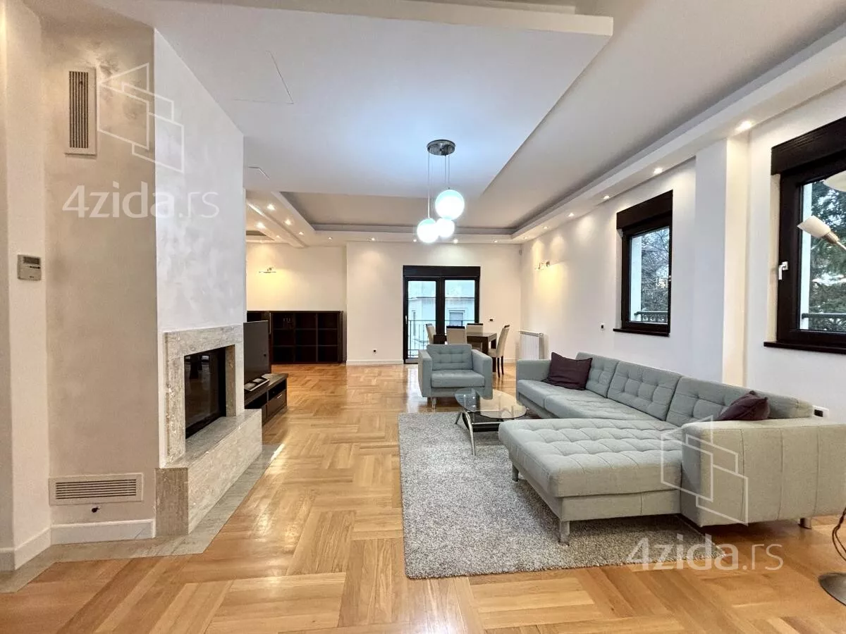 Petosoban stan | 4zida