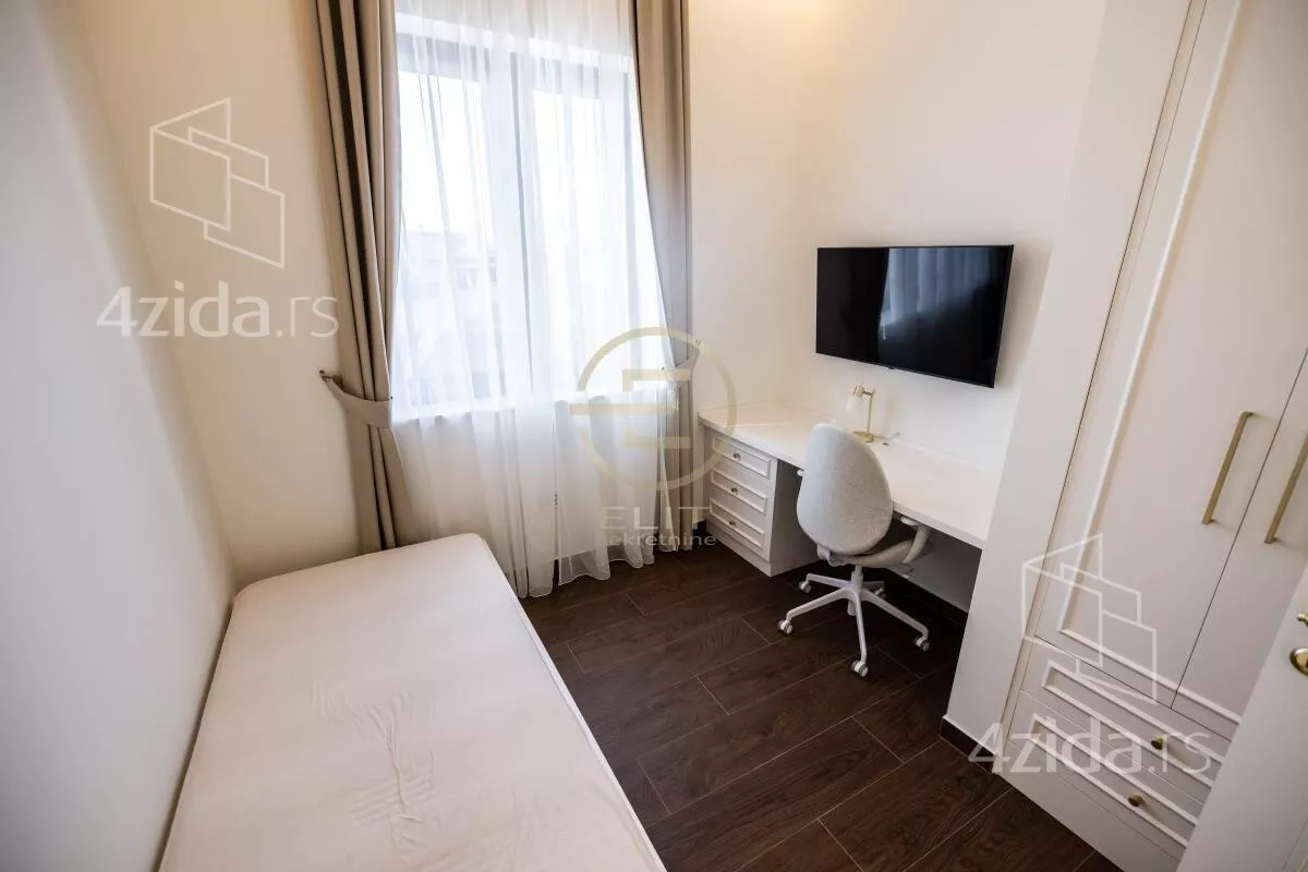 Petosoban stan | 4zida