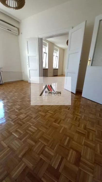 Botanička Bašta | 4zida.rs