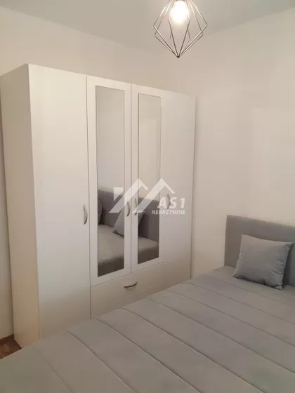 Janka Čmelika | 4zida.rs