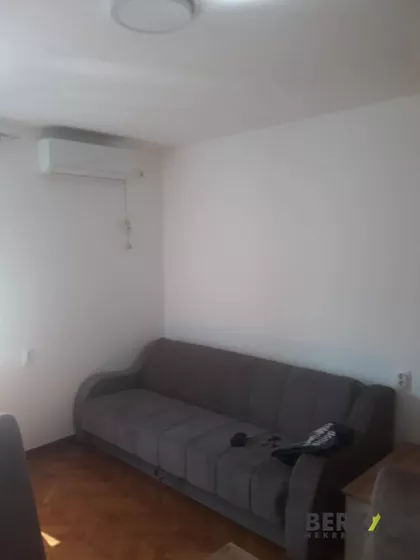 Železnička stanica | 4zida.rs