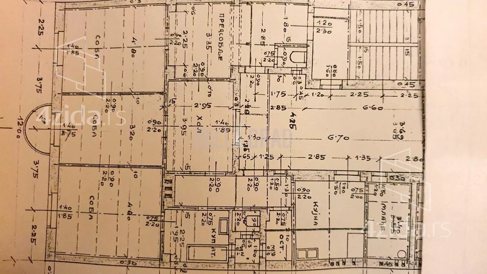 Četvoroiposoban stan | 4zida