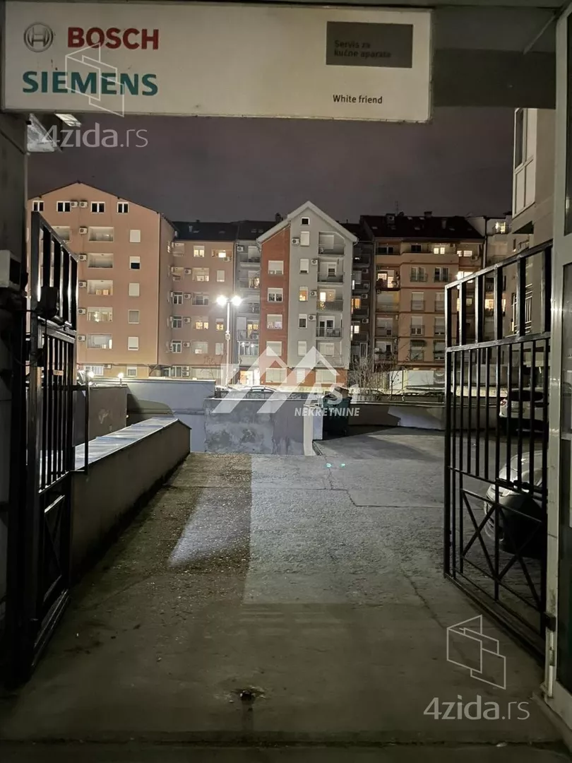 Garaža | 4zida