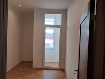 Trg Svetog Stefana 19 | 4zida.rs