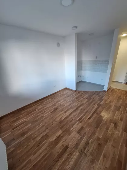 +20 M2 PRIVATNOG DVORIŠTA | 4zida.rs